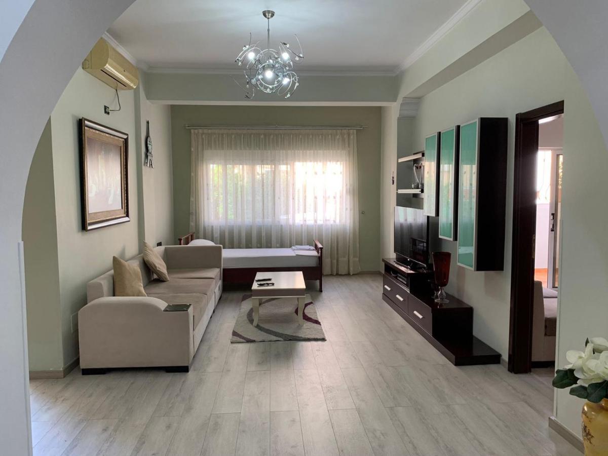 Dadaj Apartments Саранда Экстерьер фото