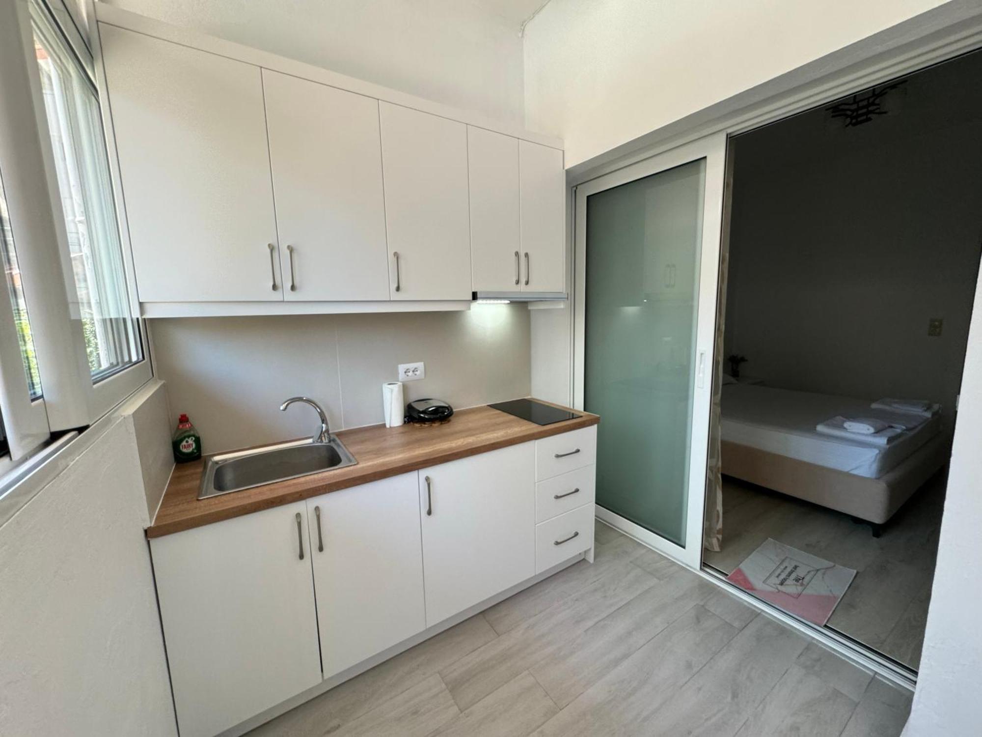 Dadaj Apartments Саранда Экстерьер фото