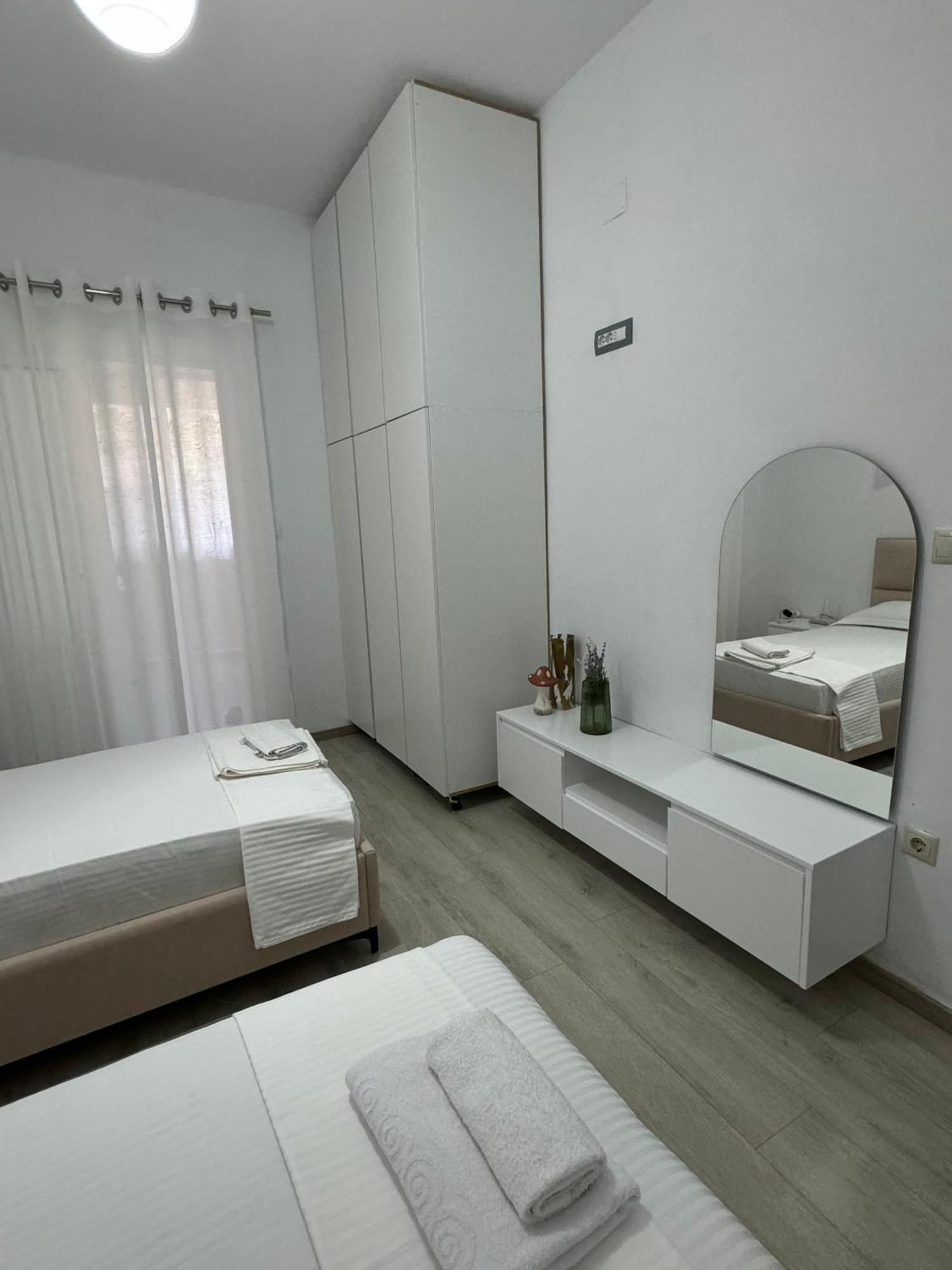 Dadaj Apartments Саранда Экстерьер фото